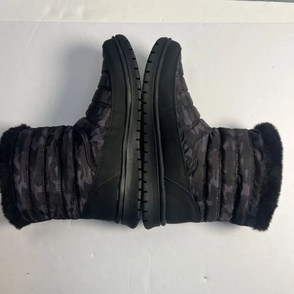 Ryka Suzy‎ Winter Bootie Boots Black Camo Print Fabric Suede Slip on Size 6.5M